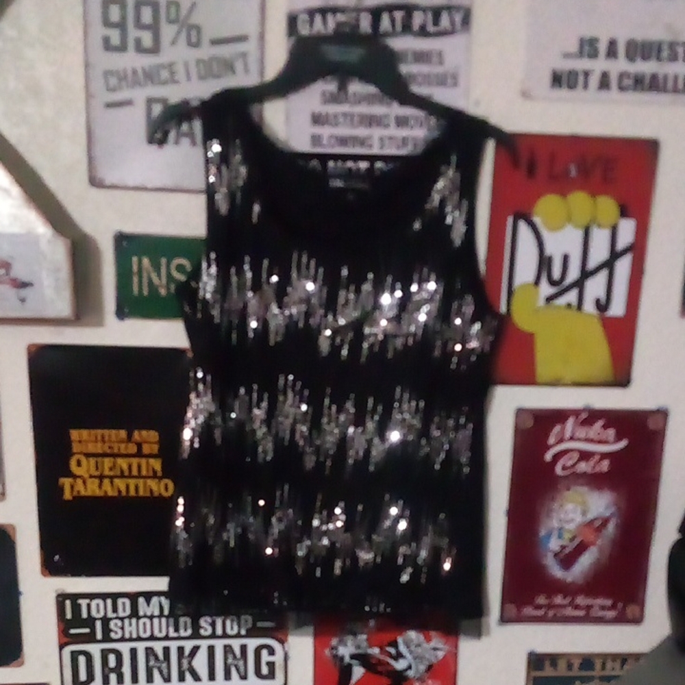 Preowned I.N.Studio Elegant Tank Top